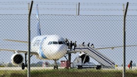 Bom Palsu Pembajak EgyptAir Terbuat dari <i>Casing</i> Ponsel