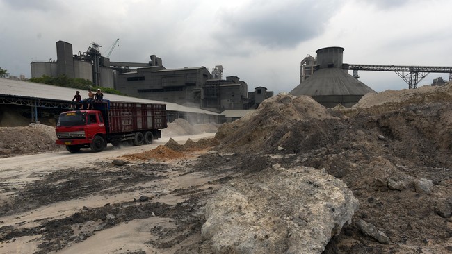 Kemenperin mengungkapkan utilisasi industri semen sepanjang sementer I 2020 tidak optimal karena permintaan pasar berkurang di tengah pandemi.