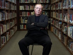 James Patterson Minta Maaf Gegara Tuduhan Rasisme