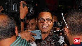 Politikus PAN Kumpulkan Massa Bagi Sembako saat PSBB Solok