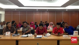 Warga Kolong Tol Penjaringan Minta Dialog Soal Penggusuran