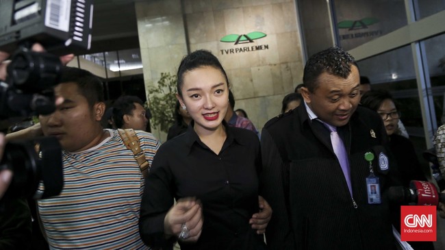 Legislator Dimyati Natakusumah menilai dugaan penghinaan terhadap lambang negara karena masih lemahnya Undang-Undang nomor 32 tahun 2002 tentang penyiaran.