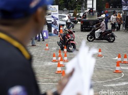 Korlantas Evaluasi Praktik Uji SIM Zig-zag dan Angka 8