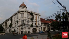 Lewat Data, Bicara Sejarah