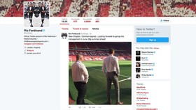 Rio Ferdinand Resmi Latih Manchester United?