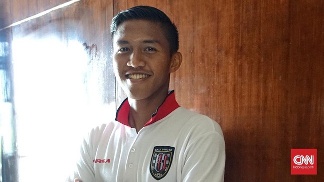 Saking susahnya membeli tiket semifinal di Stadion Si Jalak Harupat, Ganjar Mukti hanya bisa mendapatkan 10 tiket untuk keluarganya.
