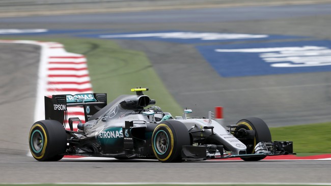 Pebalap Mercedes, Nico Rosberg, menyapu bersih latihan bebas GP Jerman setelah kembali menjadi yang tercepat pada latihan bebas ketiga di Sirkuit Hockenheim.