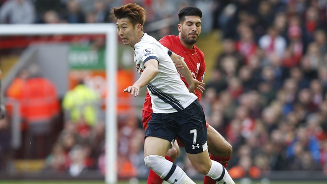 Belum ada gol yang tercipta hingga jeda babak pertama pertandingan Liga Primer Inggris antara Liverpool melawan Tottenham Hotspur di Stadion Anfield.