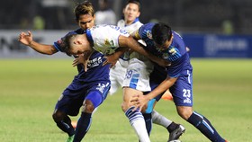 Kejar Wasit Hingga Lorong, Vujovic Dihentikan Polisi