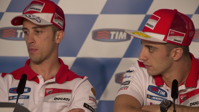 Tim MotoGP asal Italia, Ducati, memang harus memilih salah satu pebalapnya untuk dipertahankan musim depan sebagai rekan Jorge Lorenzo.
