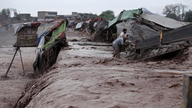 Banjir Bandang Tewaskan 53 Orang di Pakistan