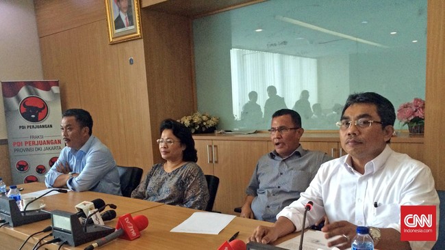 Pengurus DPD PDIP DKI menggelar rapat menyusul adanya permasalahan dugaan korupsi yang menjerat anggota DPRD dari Fraksi Gerindra, Mohammad Sanusi.