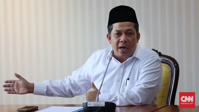 Fahri Hamzah Minta Johan Budi Tak Jadi Agen KPK di Istana