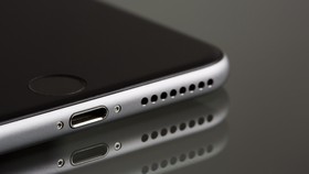 Alat Meretas iPhone <i>ala</i> FBI Dijual Bebas