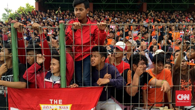 Panpel membagi tiket menjadi dua kategori, yakni ekonomi dan VIP. Untuk tiket termurah kategori ekonomi dibanderol dengan harga Rp50.000.