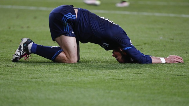 Lantaran cedera, penyerang Real Madrid Gareth Bale, juga diragukan memperkuat Real Madrid saat melakoni semifinal Liga Champions lawan Manchester City.
