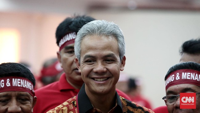 Ganjar Pranowo kembali diusung PDIP di Pilkada Jateng 2018. Ia dipasangkan oleh putra ulama KH Maimun Zubair, Taj Yasin Maimun.