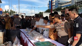 Ratusan Ton Pupuk Ilegal Diamankan di Tanjung Priok