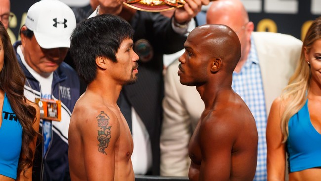Floyd Mayweather mengungkapkan rencana ke Arab Saudi untuk melakukan negosiasi soal peluang rematch  melawan Manny Pacquiao.