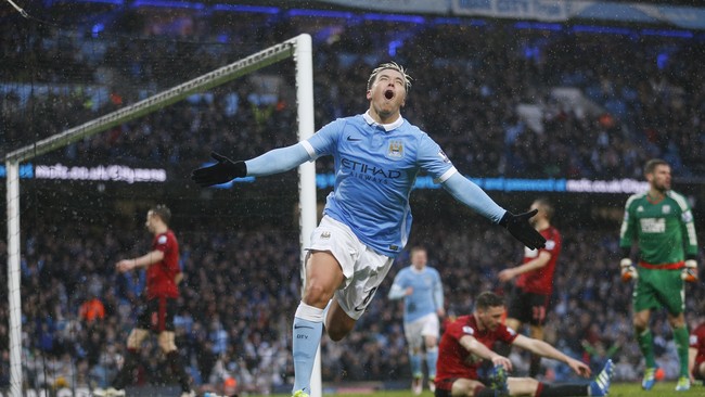 Samir Nasri menjadi pemain ketiga di Manchester City yang dipinjamkan ke klub-klub lain. Ia menyusul langkah Joe Hart dan Wilfried Bony.