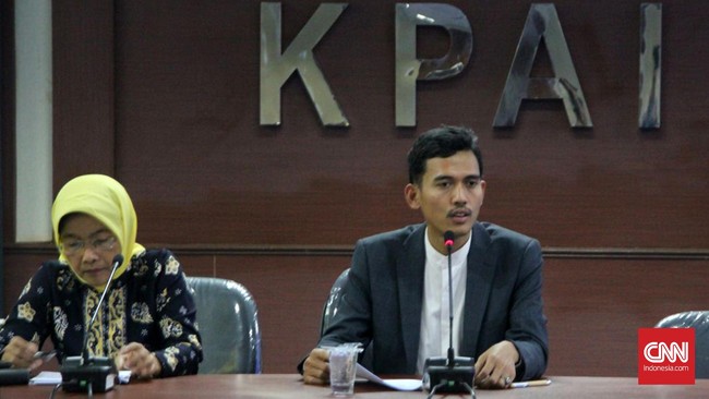 Anak TKI yang ditinggal bekerja di luar negeri bisa kurang mendapat perawatan bahkan bisa terlantar tanpa ada jaminan yang memadai.
