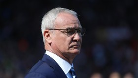 Tetes Air Mata Ranieri untuk Fan Leicester City