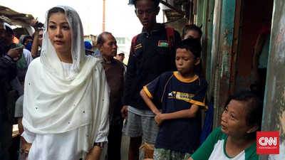 img-title Kejagung Tetapkan Hasnaeni 'Wanita Emas' Jadi Tersangka Korupsi