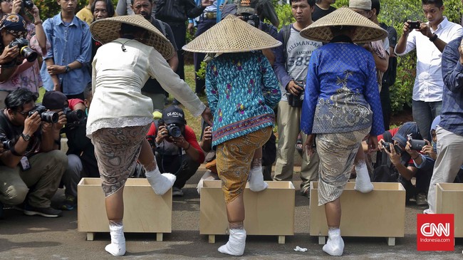 Jauh sebelum putusan Peninjauan Kembali MA, Semen Indonesia juga pernah mengalami kekalahan melawan warga Samin di Kabupaten Pati, Jawa Tengah, tahun 2009.