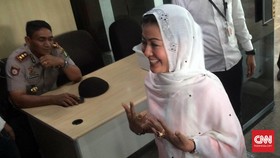 Tak Penuhi Panggilan Polisi, Hasnaeni Beralasan Pindah Alamat