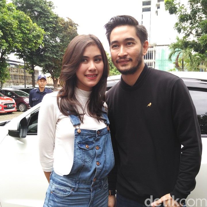 <p>Syahnaz Sadiqah dan Ritchie Ismail atau Jeje Govinda menikah sejak 21 April 2018, Bunda. Hingga saat ini, rumah tangga mereka sudah berjalan selama 5 tahun. (Foto: Mauludi Rismoyo)</p>
