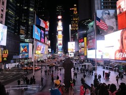 Brand RI Mejeng di Times Square, Buat Gengsi atau Gaet Market Global?