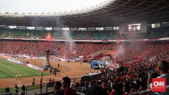 Selain rekayasa lalu lintas, polisi juga akan mengawal ketat para pendukung kedua tim yang menyaksikan langsung di Gelora Bung Karno.
