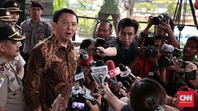 Gubernur Ahok menolak memberikan penilaian secara pribadi karena hanya akan memunculkan debat tak berkesudahan.