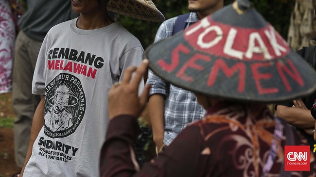 Putusan PK memastikan petani Rembang menang atas PT Semen Indonesia Tbk dan Gubernur Jateng soal penambangan karst dan pendirian pabrik.
