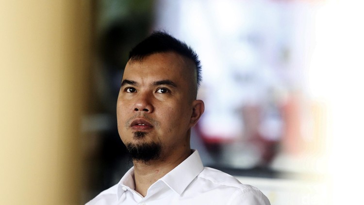 Ramadhan datang, Ahmad Dhani mengungkap harapan agar bisa menjalani ibadah puasa dan lebaran bersama keluarga.