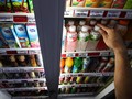 Penjualan Makanan dan Minuman Kemasan Anjlok 40 Persen