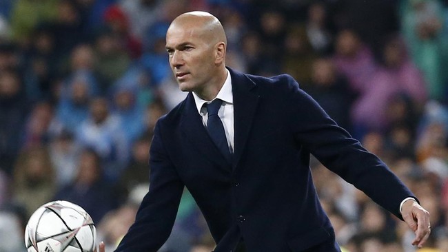 Pelatih Real Madrid, Zinedine Zidane, memang tampak yang paling tegang di pinggir lapangan ketika timnya harus menang lebih dari dua gol atas Wolfsburg.