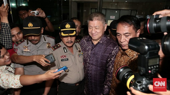 Selain dengan Sanusi, Aguan juga pernah bertemu dengan Wakil Ketua DPRD DKI M Taufik dan Ongen Sangaji di rumahnya pada Desember 2015.