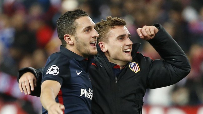 Antoine Griezmann sebenarnya cukup mencetak satu gol kemenangan untuk membawa Atletico Madrid ke semifinal. Namun, ia melesakkan dua gol ke gawang Barca.