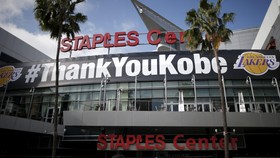 Foto Terbaik Staples Center Melepas Kepergian Kobe Bryant