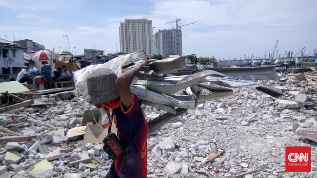 Surat akan dikirimkan ke Pemprov DKI Jakarta karena penggusuruan Pasar Ikan tanpa didahului komunikasi dengan DPRD DKI Jakarta. 