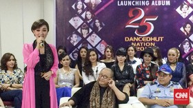 25 Bidadari Rilis 'Dancedhut Nation' di Hadapan Para Marsekal