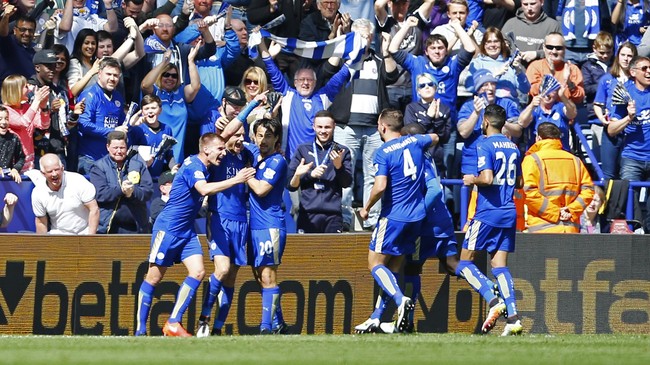 Sepakan akurat Jamie Vardy di babak pertama sukses membawa Leicester unggul sementara melawan tim tamu West Ham United.