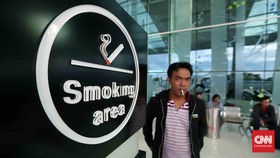 Hasil Survei Mal 'Paling Parah' Melanggar Larangan Merokok