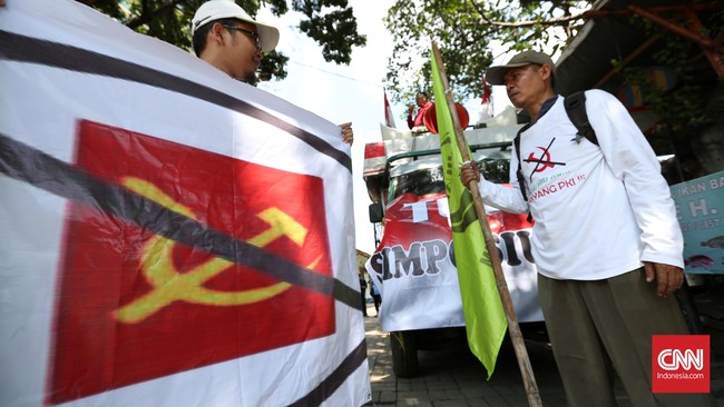 Ketua Komisi Nasional Hak Asasi Manusia Imdadun Rahmat bahwa setiap warga negara memiliki hak menentukan pandangan politiknya.