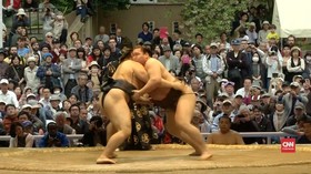 Pesta Sumo Bantu Ringankan Beban Gempa Jepang