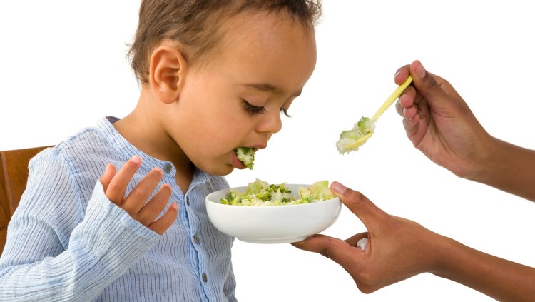 Kenali Yuk, Bun, Berbagai Sebab Anak Susah Makan Sedih banget deh kalau si kecil mulai susah makan.