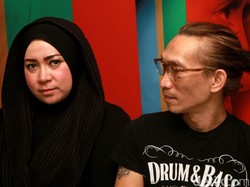 Lirik dan Chord Lets Talk About Love oleh Melly Goeslaw (feat. Anto Hoed)