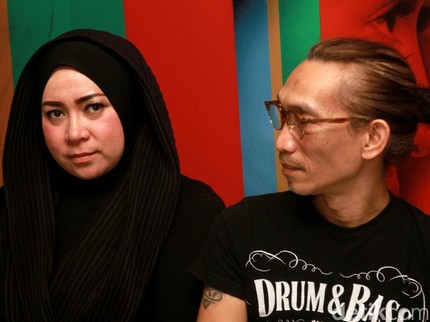 Melly Goeslaw Ngamuk karena Bullying, Dukungan  Suami Bikin Kagum