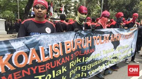 Puluhan Buruh Tolak Reklamasi dan Penggusuran